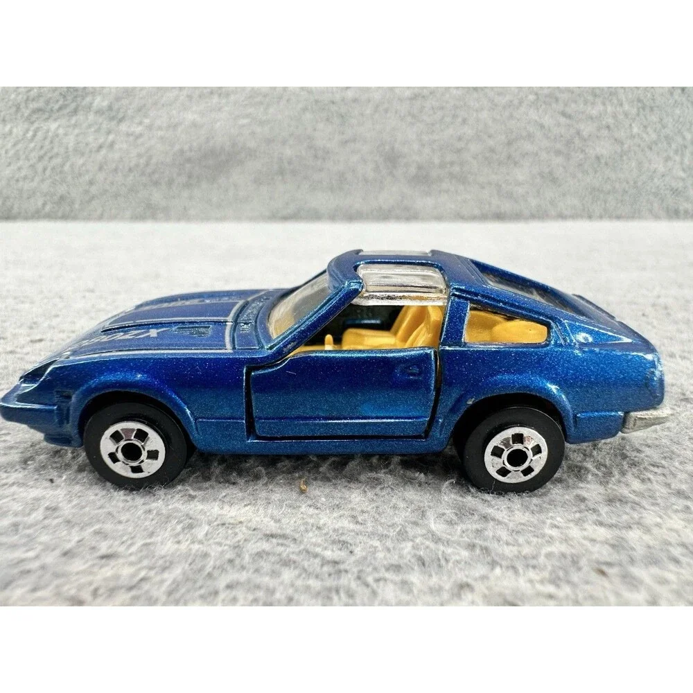 ROAD CHAMPS Die Cast #44 Datsun 280zx 82 Blue Car T5